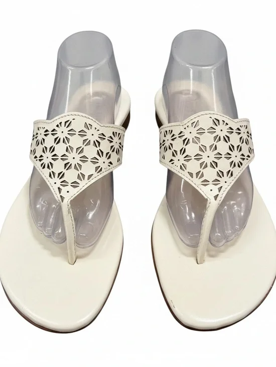Manolo Blahnik Cream Laser-Cut Thong Sandals - Picture 3 of 4